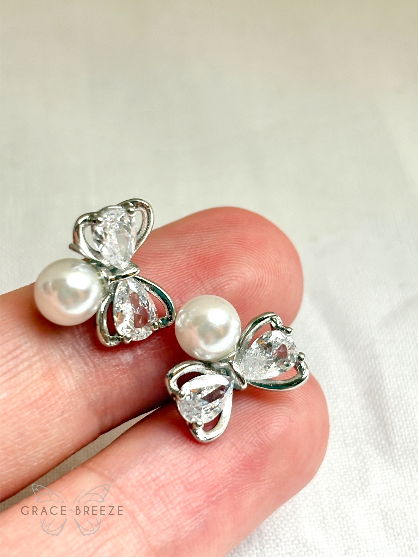 The Elodie Bow Earrings