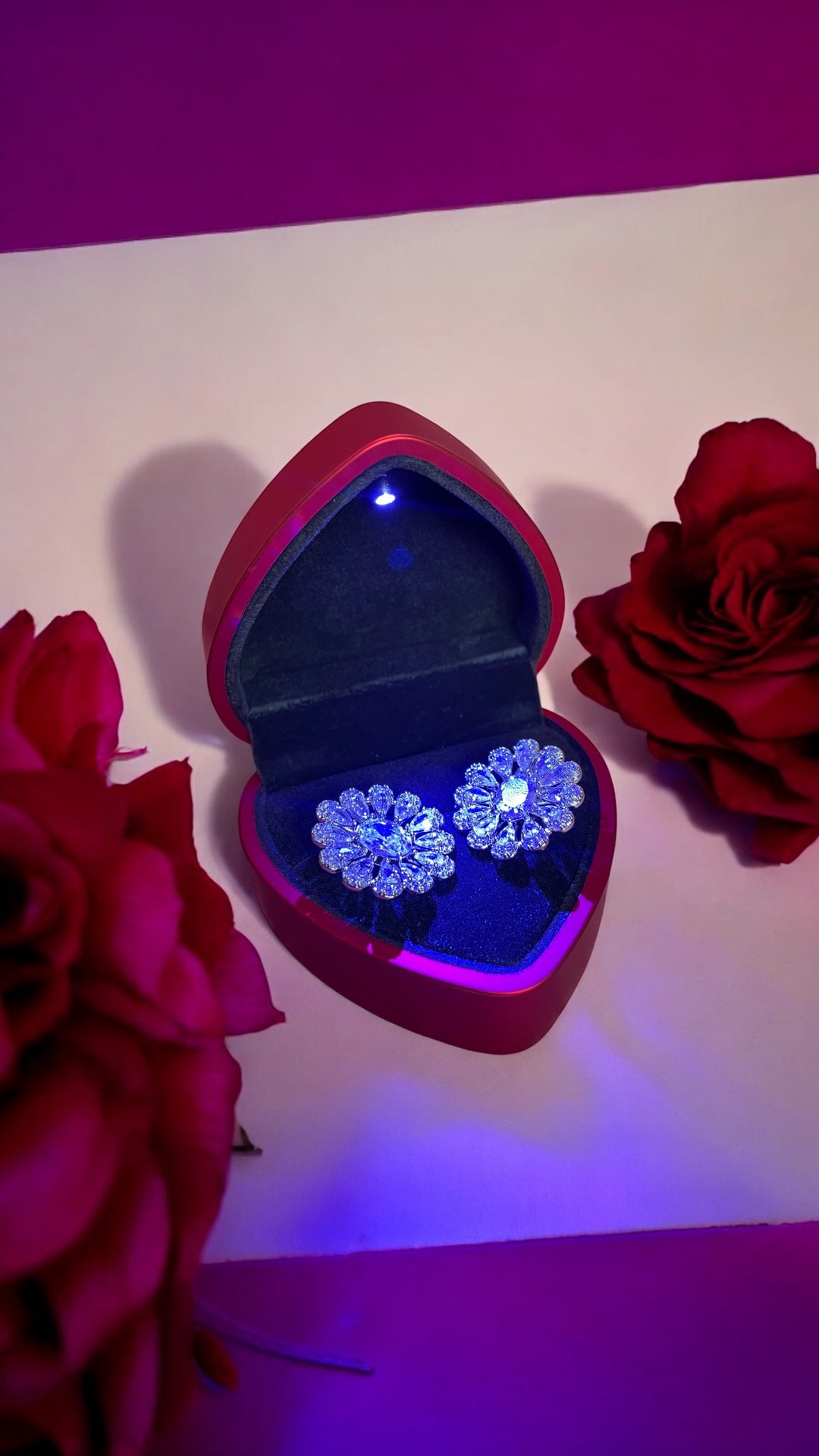 Light up Geometric Heart Gift Box