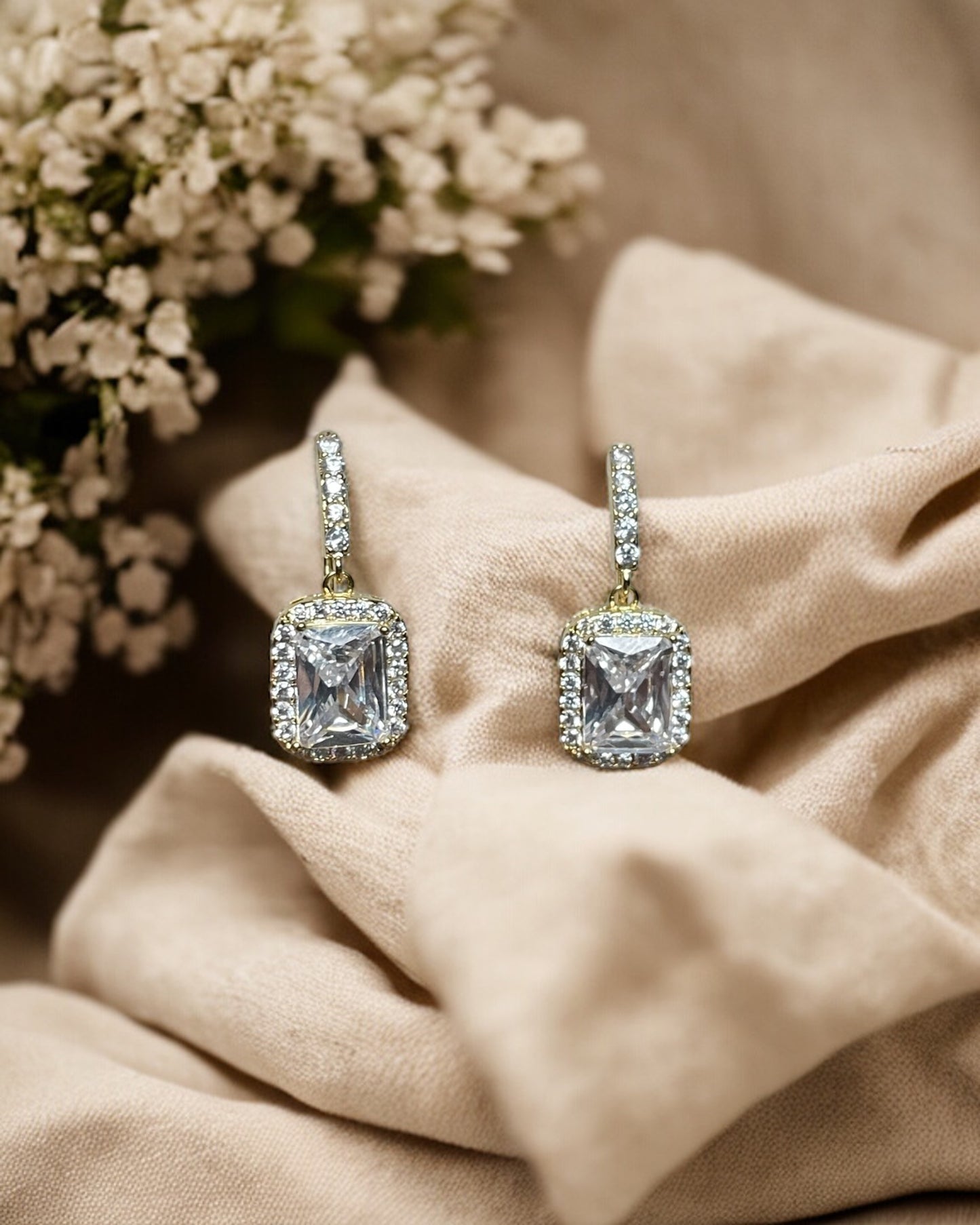 Monroe Elegance Earrings/ Ear Clips