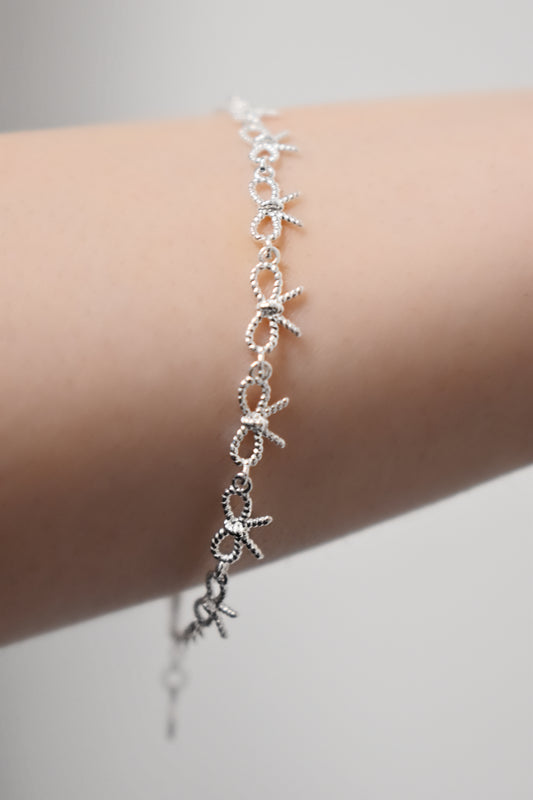 Eternal Knot Silver Bow Bracelet