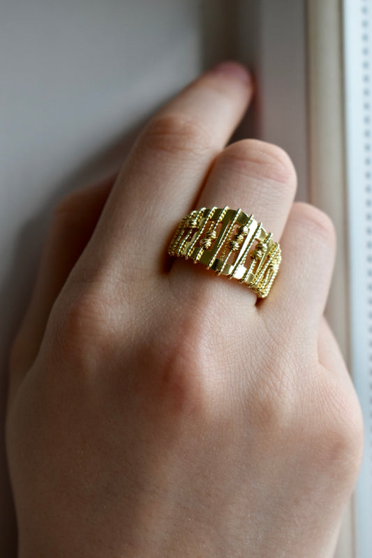 Golden Strata Splendour Adjustable Ring