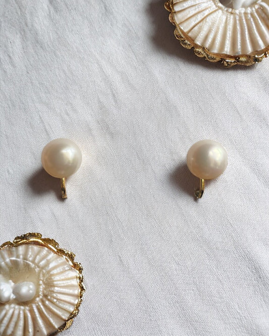 Pearl Sands Ear Clips