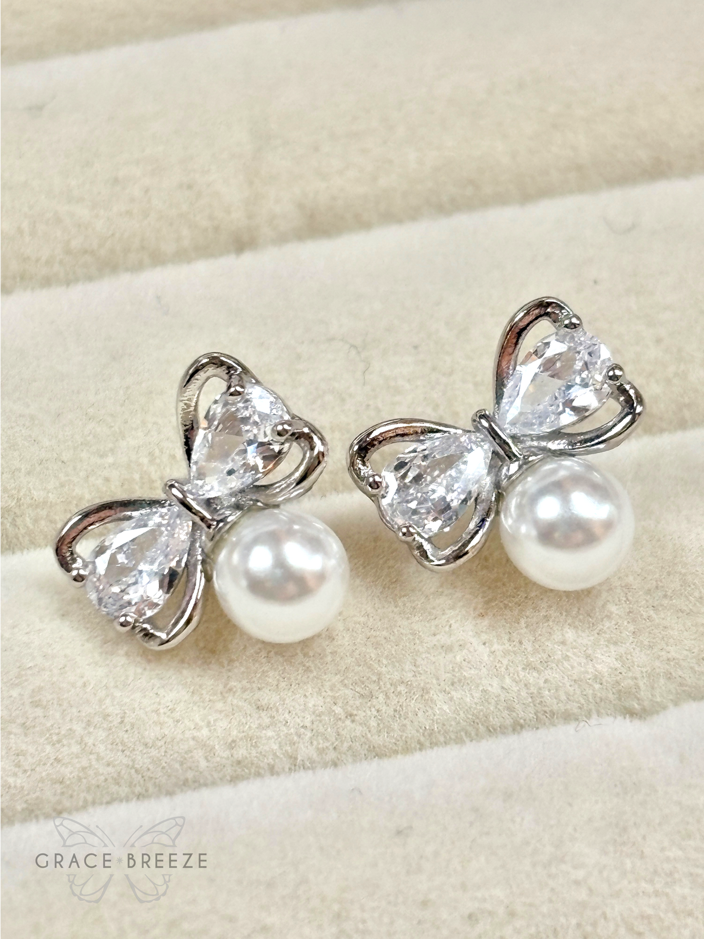 The Elodie Bow Earrings