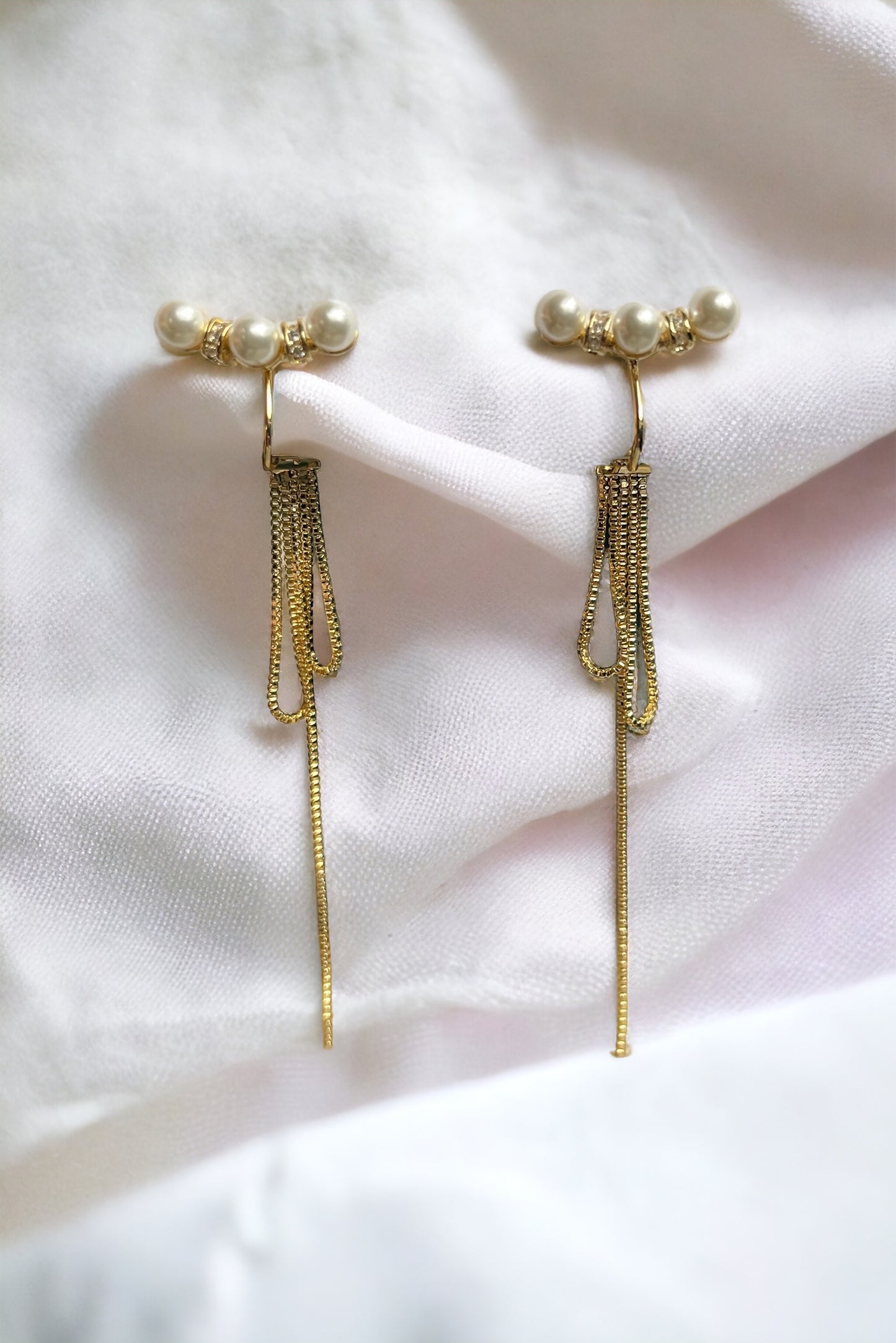 Pearl Tassel Ear Clips