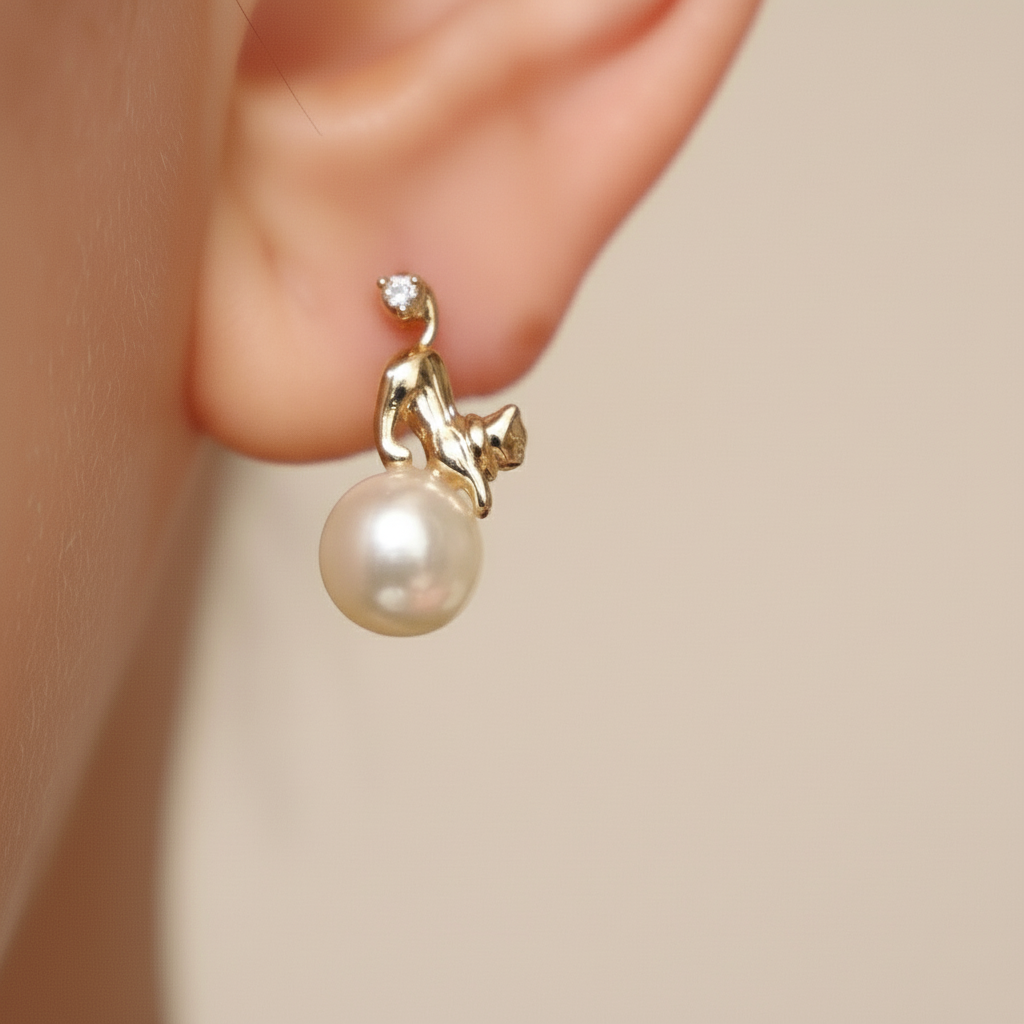 Asymmetrical Kitty faux Pearl Earrings