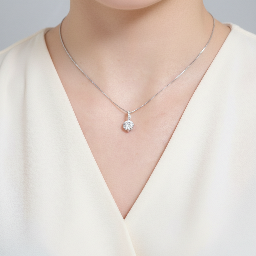 Delicate shinny s925 silver necklace