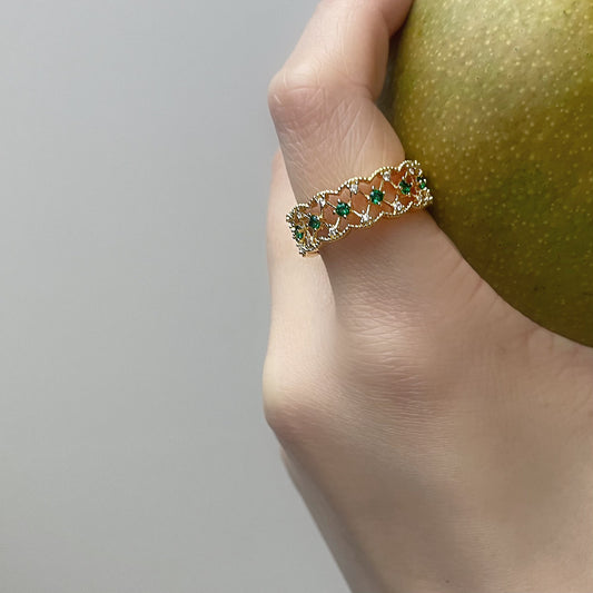 Emerald Gold-plated Lace Ring