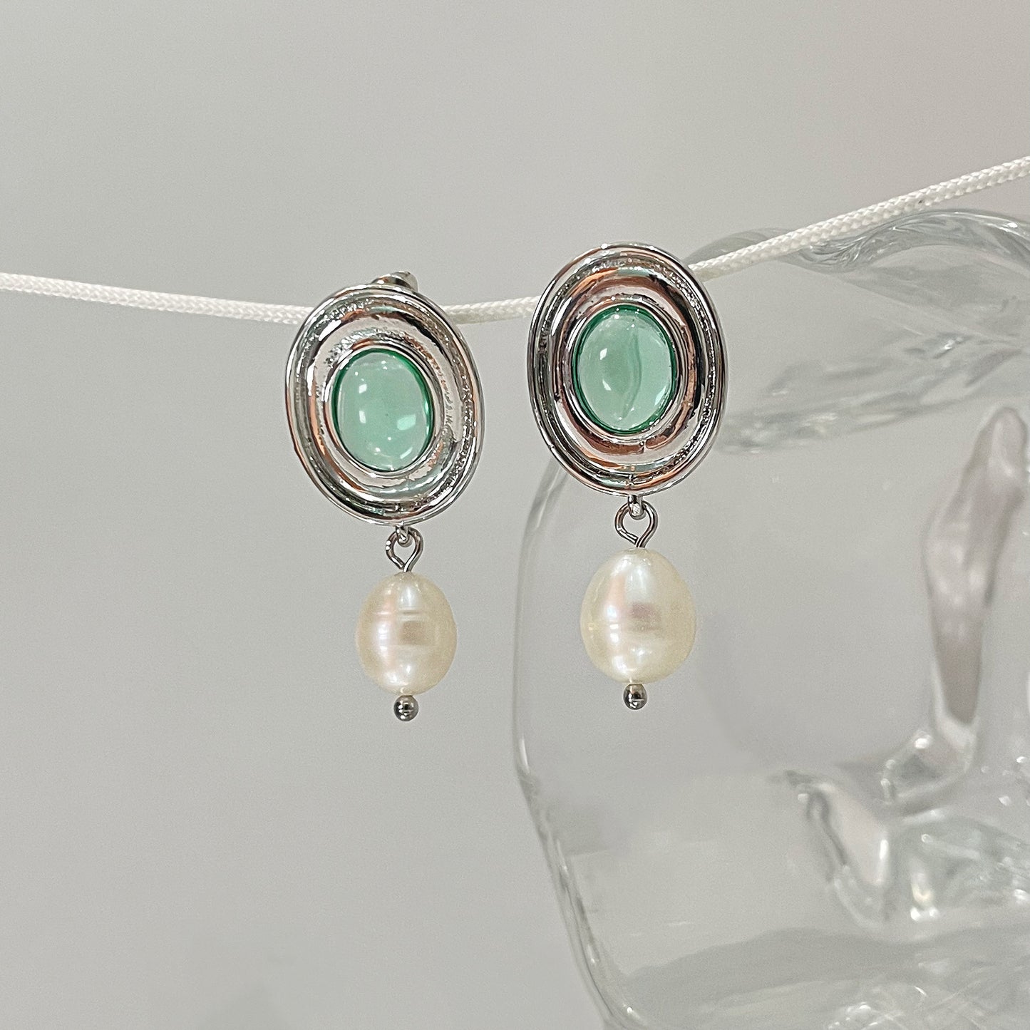 Verdant Elegance Pearl Drop Earrings