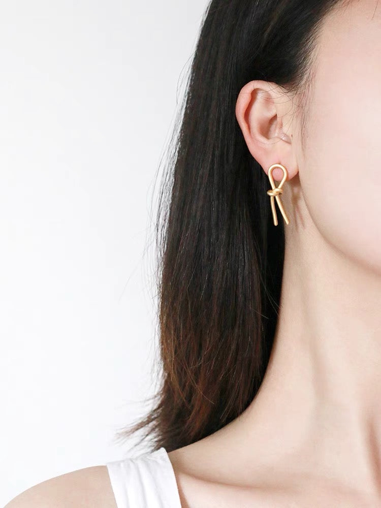 Golden Knot Simplicity Earrings